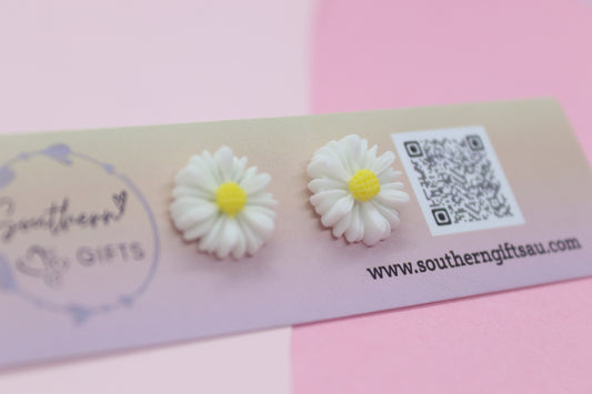 White Daisy Stud Earrings