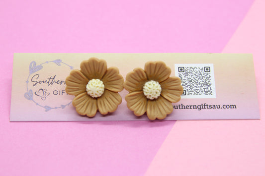 Light Brown Flower Stud Earrings