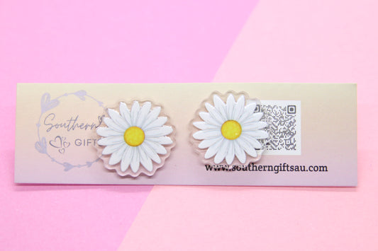 20mm White Daisy Stud Earrings